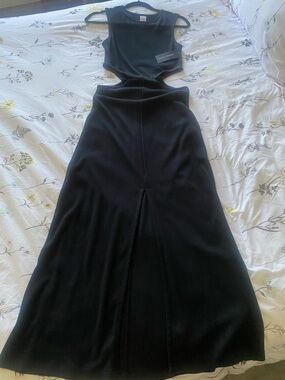 Melrose and Market cutouts on the waist Size Small